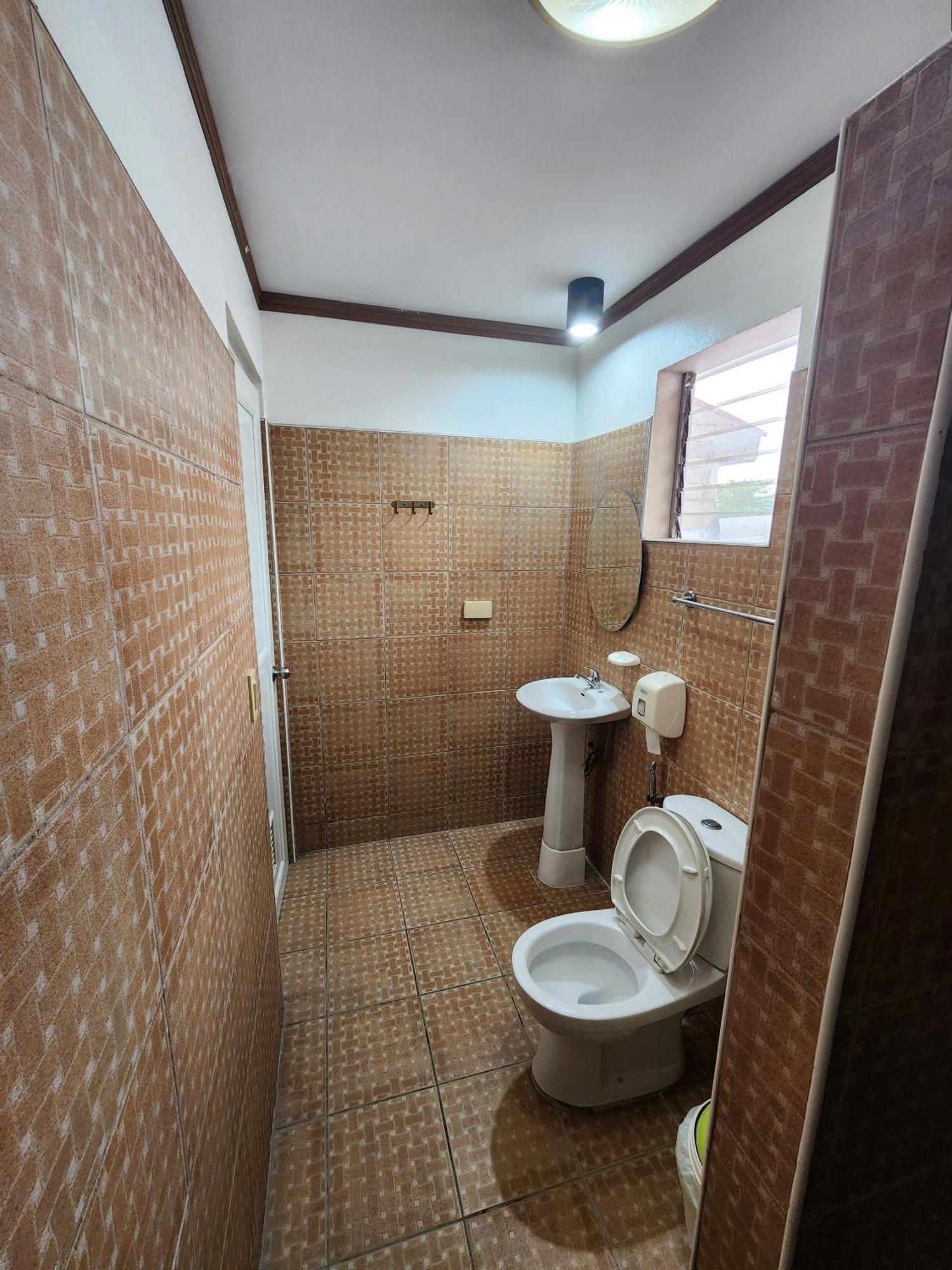 Mb'S Garden Inn Lapu-Lapu City Zewnętrze zdjęcie